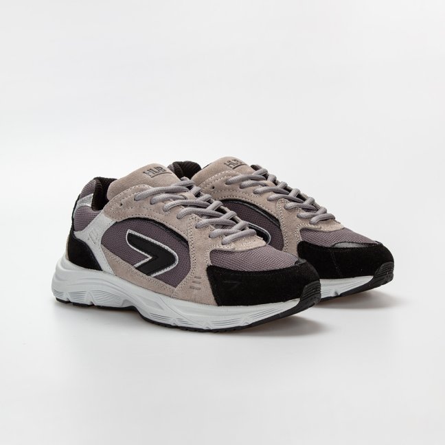 Black tennis shoes target discount